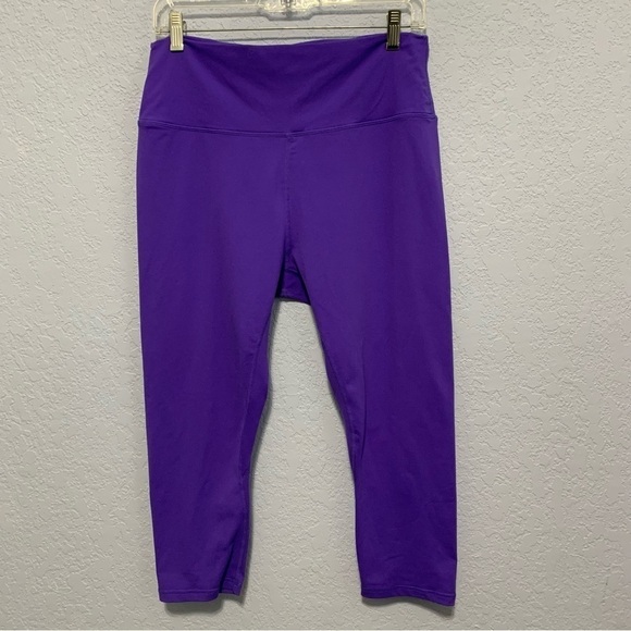 Zyia Ascend Purple High Rise Plus Size Crop Leggings - Picture 1 of 9